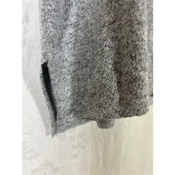 Zara Trafaluc Shirt Small Gray Chest Pocket Sweatshirt Raw Hem Oversized - Picture 3 of 9